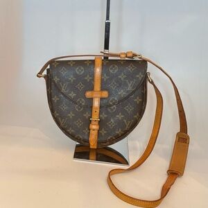 Louis Vuitton Chantilly MM Crossbody Bag
